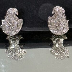 John Hardy Dot Ayu Collection “Leaf” Diamond 18k Gold/.925 Earrings